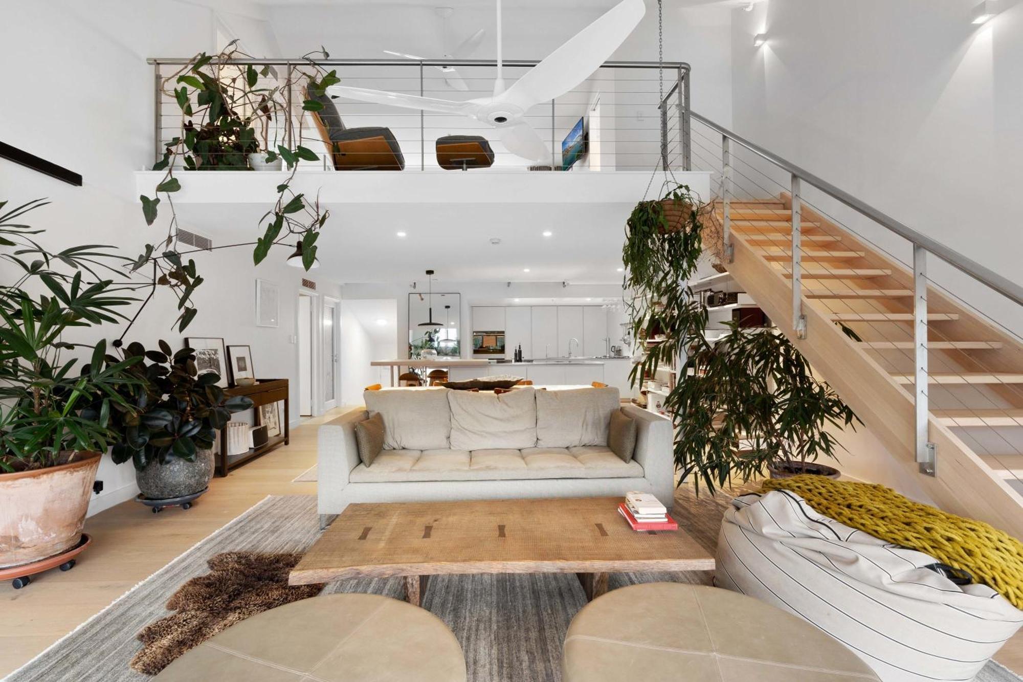 Wharf Loft Apartment *